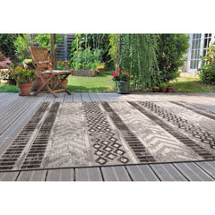 Distressed Geometric Indoor/Outdoor Gray 7' 10" x 10' Area Rug